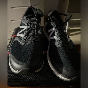 Black New Balance running shoes #running